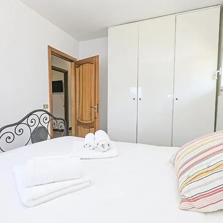 Daire Iflat Residenza Il Boschetto *
