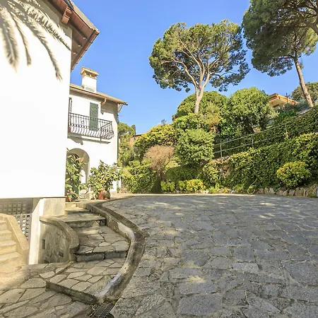 Iflat Residenza Il Boschetto Daire Rapallo